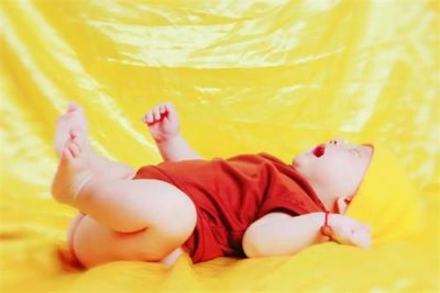 小兒腹瀉怎么辦？小兒穴位貼敷、推拿更簡單方